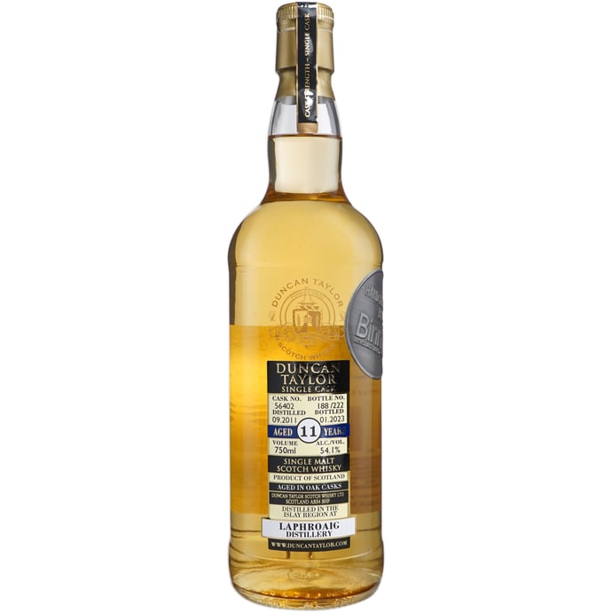 Duncan Taylor Laphroaig 11 year old Single ex Bourbon Cask Binny's Handpicked 2011