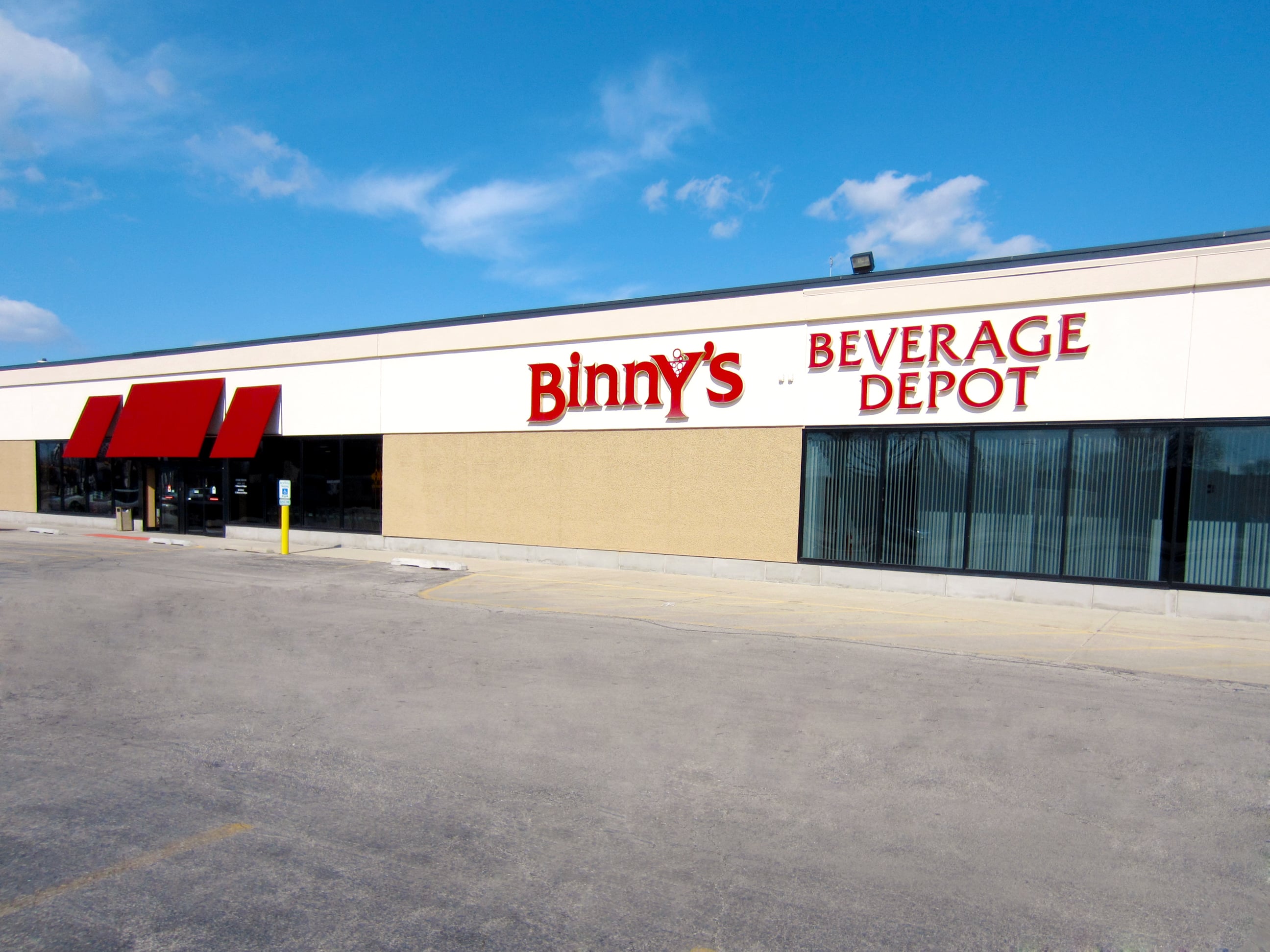 what age group smokes the most cigarettes Tobacco use among young people what age group smokes the most cigarettes Tobacco use among young people