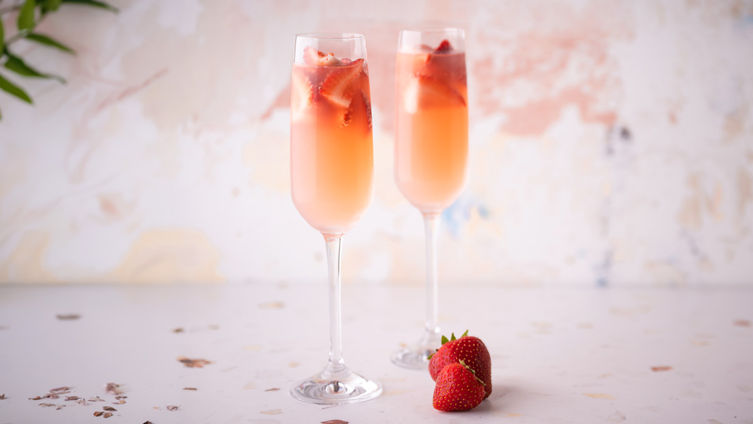 Sparkling Empyrean 75 Cocktail in a Champagne Glass